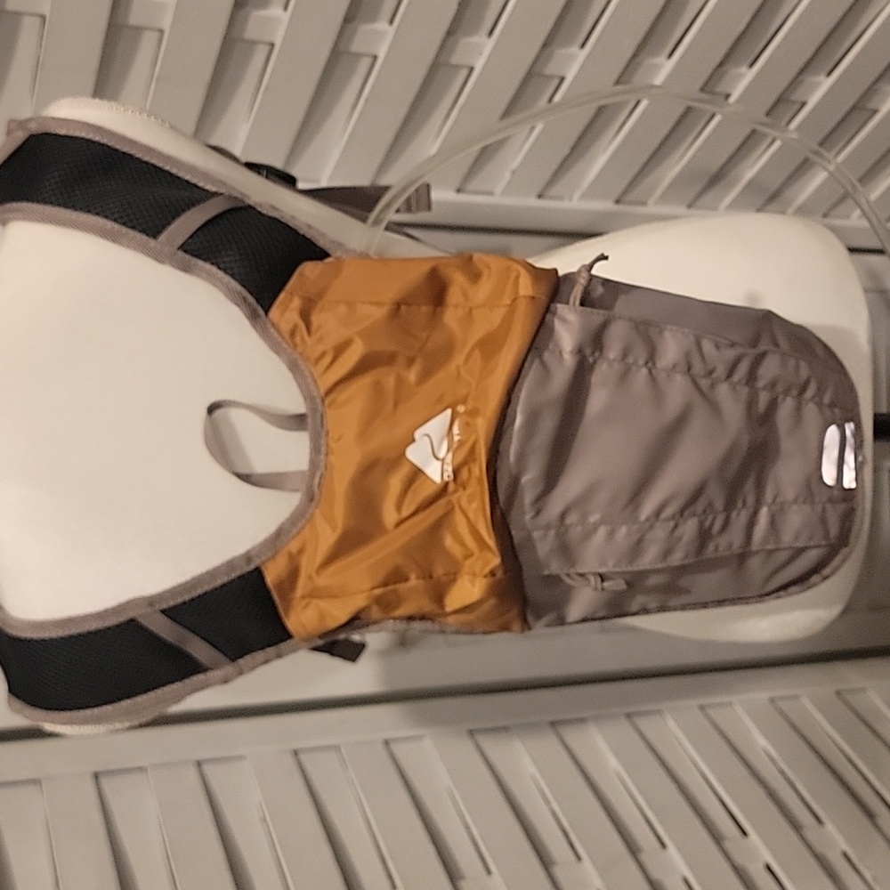 Ozark Trail Pearson Creek 2 Liter Brown And Gray‎ Hydration Back Pack